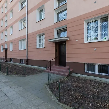 Rent Like - Mila 9 *