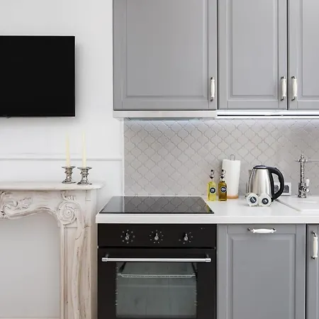 Rent Like - Mila 9 Apartment *