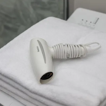 Rent Like - Mila 9 Hotel