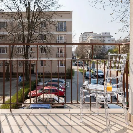 Rent Like - Mila 9 Varsóvia